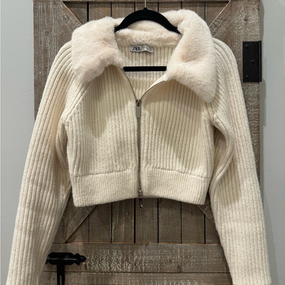 ZARA FAUX FUR LAPEL COLLAR KNIT CARDIGAN - Picture 2 of 4